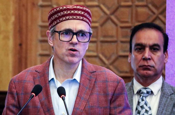 Image from: Ensure timely delivery of Haj baggage, Omar writes to Civil Aviation Minister