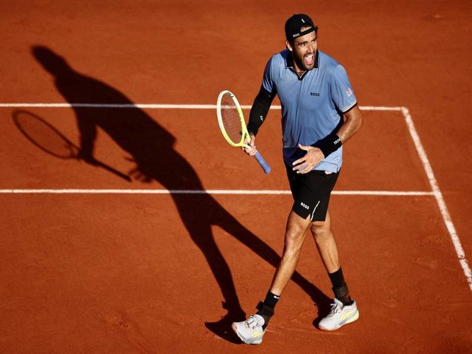 Image from: Berrettini cruises past Cerundolo into French Open final eight
