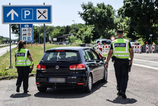 Image from: Dutch mayor warns German border checks straining bilateral relations