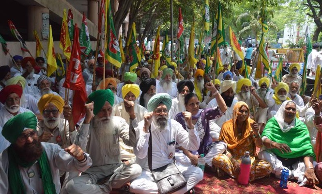 Image from: SKM holds protest in Ludhiana, submits demand list