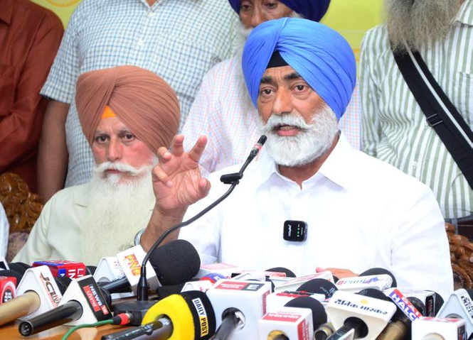 Image from: Commuters paying toll despite contract expiry, claims MLA; seeks NHAI action