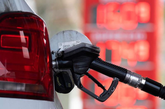 Image from: Russian-held Luhansk imposes fuel purchase limits amid supply concerns