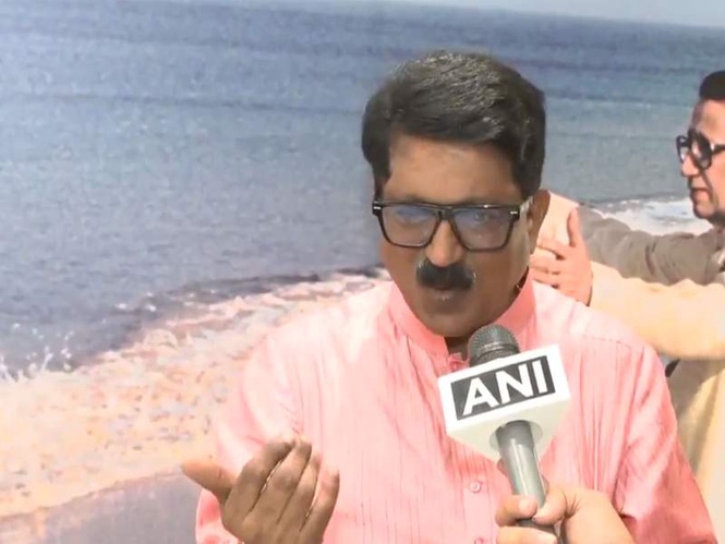Image from: "44 papers have leaked during their rule": Shiv Sena (UBT) MP Arvind Sawant demands Dharmendra Pradhan's resignation, questions CBSE chief's transfer