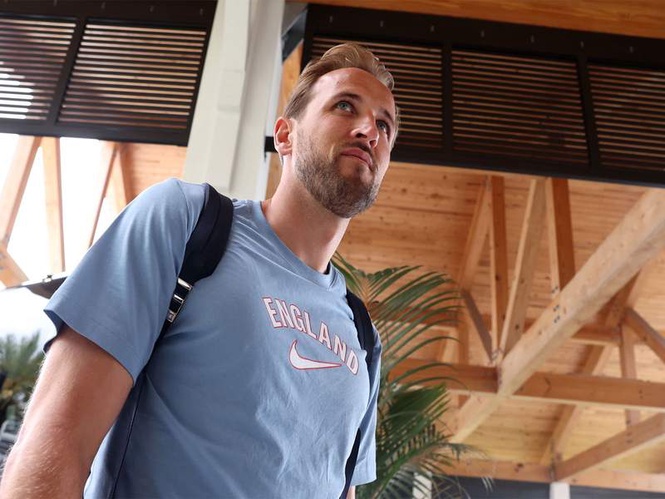 Image from: Captain Harry Kane expresses enthusiasm as Three Lions touch down in Florida ahead of FIFA World Cup