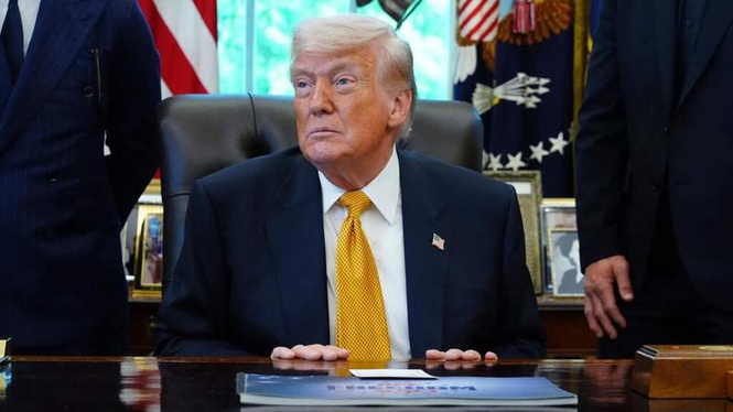 Image from: Trump signs order seeking govt access to new AI releases