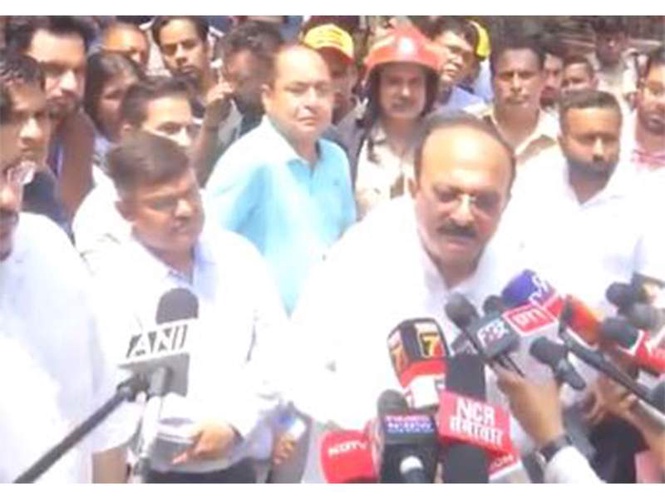 Image from: "Guilty will not be spared"': Delhi Minister Ashish Sood on Malviya Nagar fire, says probe on for alleged negligence by buildng owner