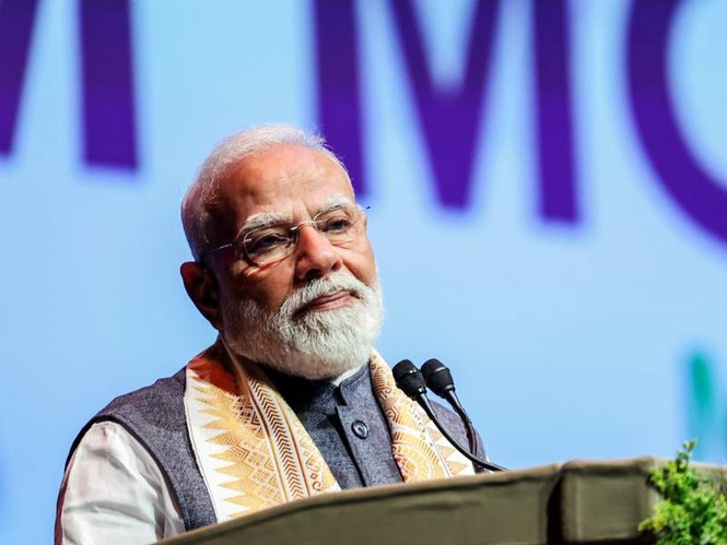 Image from: PM Modi congratulates Shivakumar on taking oath as Karnataka CM, says Centre will work with state for welfare