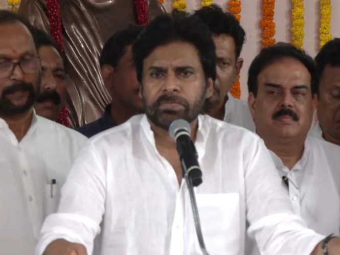 Image from: Fences can be put on borders, not around hearts: Pawan Kalyan calls for unity, downplays row with KTR