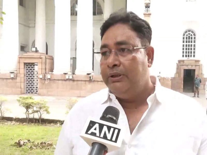 Image from: 'Party will not split': TMC MLA Reyat Sarkar denies rebel talk amid LoP row