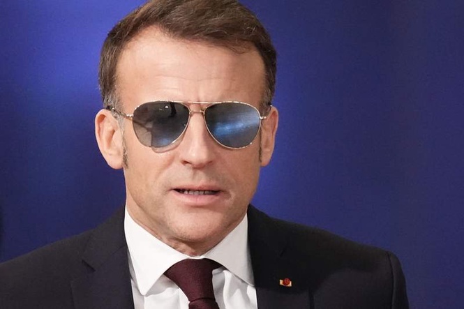 Image from: Maker of lenses in Macron's Davos sunglasses enters insolvency