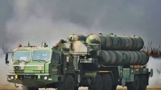 Image from: Fourth S-400 squadron arrives in India; fifth expected by year-end