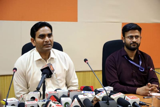Image from: Kangra DC explains two-phase Census process, urges timely online participation