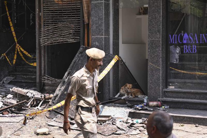 Image from: Malviya Nagar blaze: Court sends hotel owner Lavkesh Bajaj to 4 days’ police custody