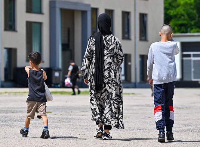 Image from: German cuts to asylum benefits violate EU law, top court finds
