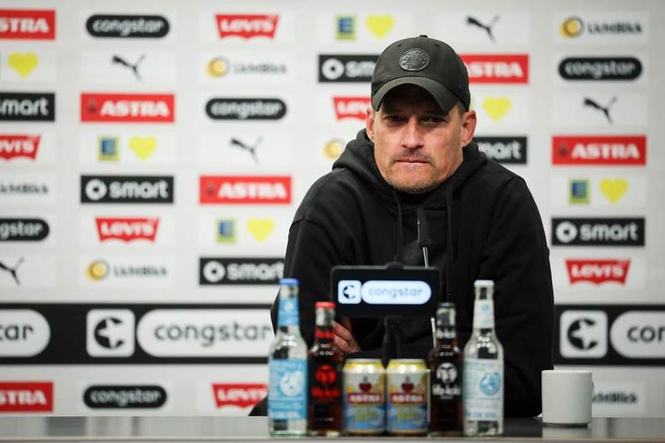 Image from: Report: Relegated St Pauli to part ways with coach Blessin