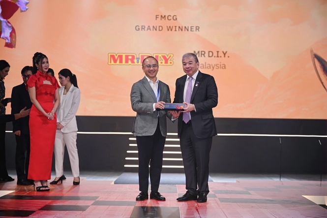 Image from: MR D.I.Y. memenangi anugerah berprestij Kategori FMCG di ASEAN Business Awards