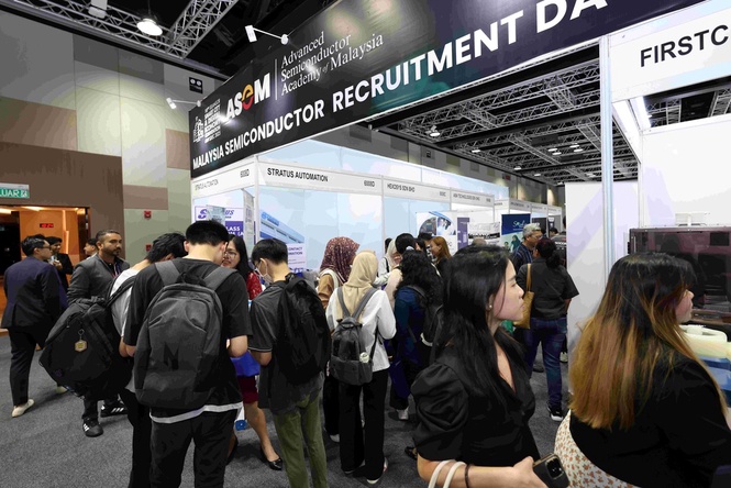 Image from: Over 5,000 Engineering Students from Northern & Southern Malaysia Converge at Malaysia Semiconductor Recruitment Day