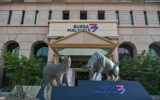 Saham Industri & Utiliti Pacu Bursa Malaysia Dibuka Tinggi