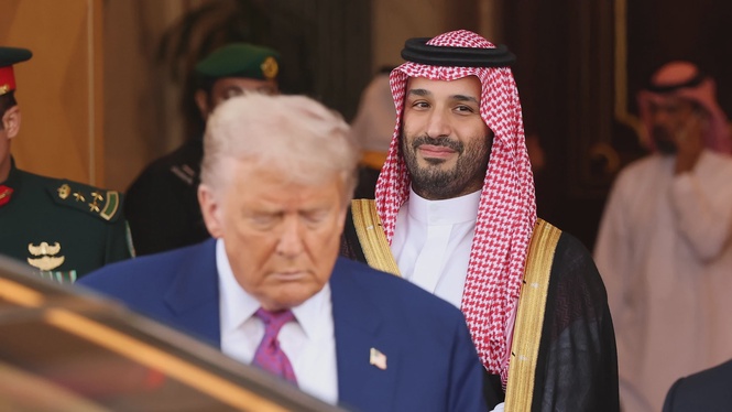 Arab Saudi Sekat AS Guna Ruang Udara, Trump Hentikan ‘Project Freedom’