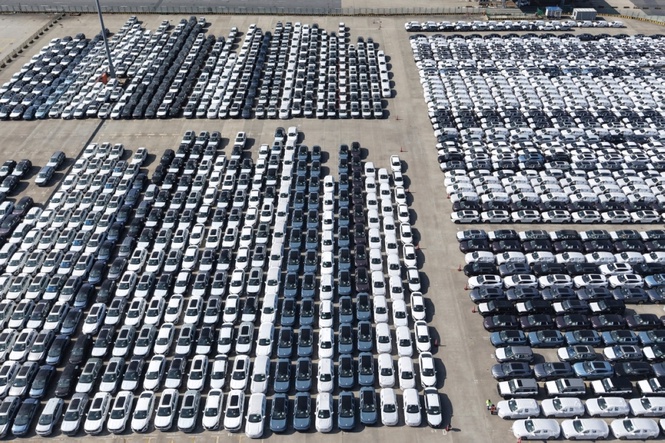 China car exports jump 73% in May as high fuel prices raise interest in EVs