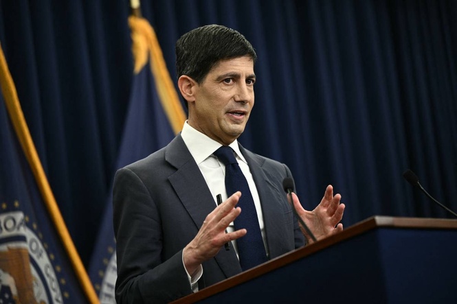 Warsh kicks off Fed chief era with sweeping review as rates remain unchanged