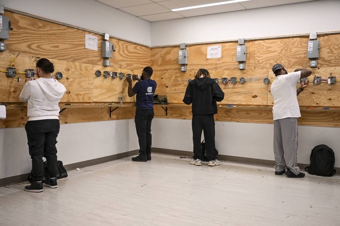 'Job forever': trade schools are all the rage in the AI era