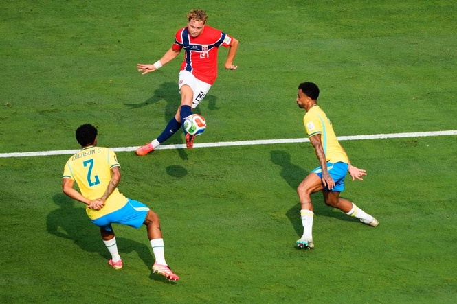 Red-card U-turn rocks World Cup as Norway stun Brazil