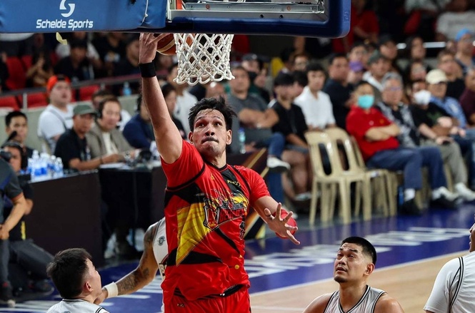 Fajardo on track for 10th PBA MVP award