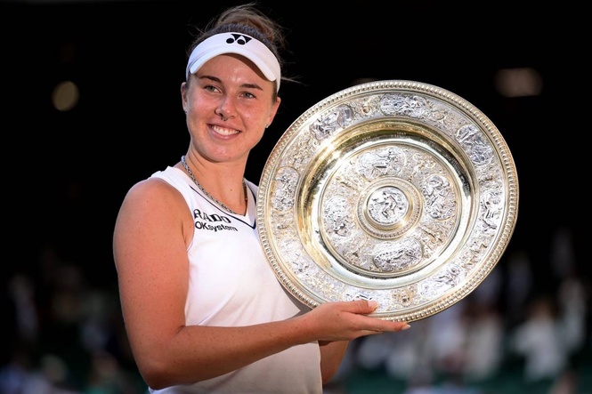 Noskova cries tears of joy after emotional Wimbledon final