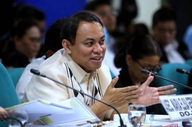 DOJ raises standard for filing criminal cases