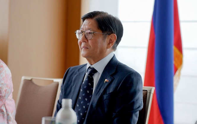 Marcos still writing SONA, Palace says