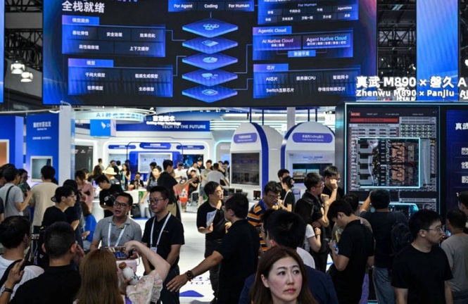 Powerful phones star at China show