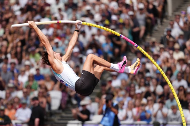 Duplantis to compete in Europe after injury scare