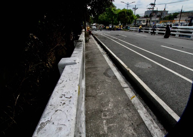 Fire-hit Culiat bridge open to light vehicles