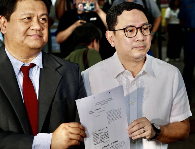 Carpio questions income tax records’ release