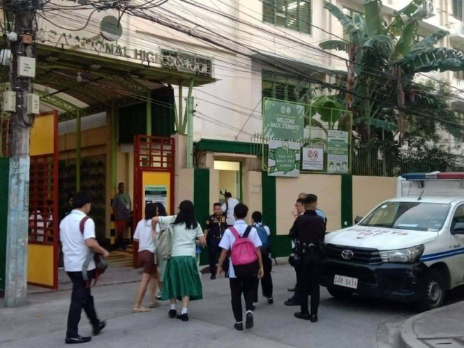 Teen in police custody after fatal stabbing of classmate in Las Piñas school
