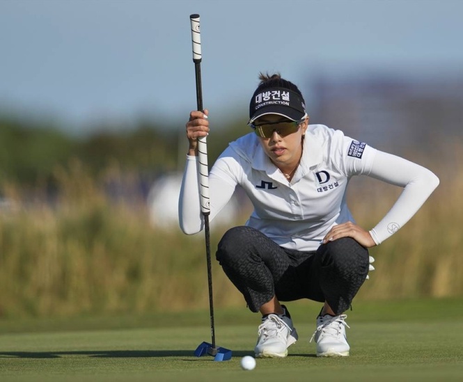 Noh builds 3-shot lead in Women’s British Open