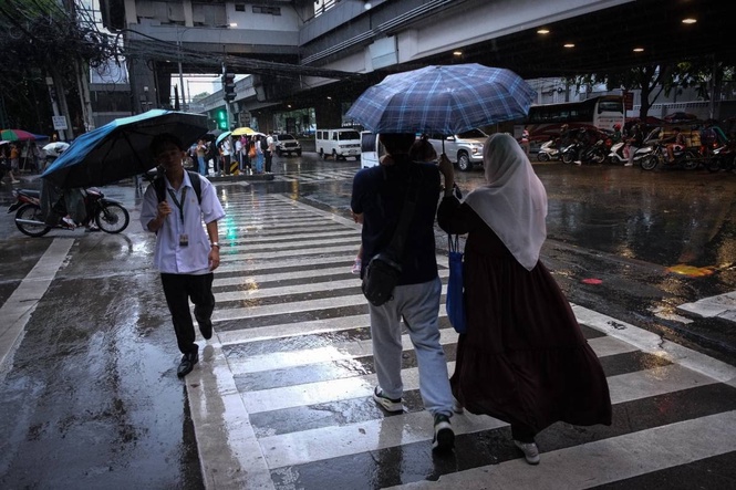 Moisture belt triggers strong monsoon rains