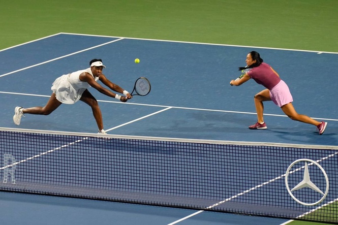 Alex, Venus take early exit in Toronto