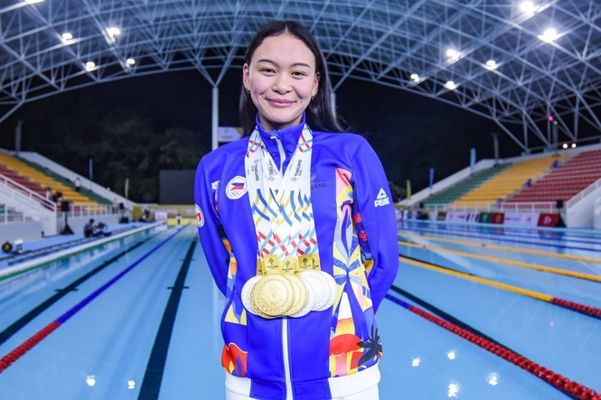 Kayla Sanchez sets new PH record