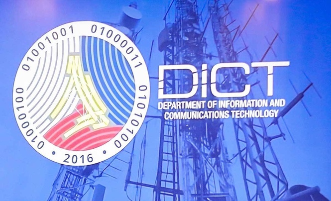 Malacañang confirms 2 DICT officials fired for violating bidding rules