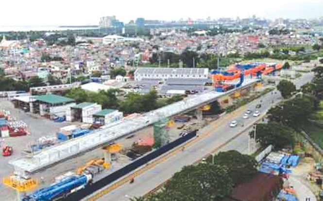 Villars' land donation to DOTr 'boosts' benefits of LRT-1 Cavite Extension, says Pangilinan