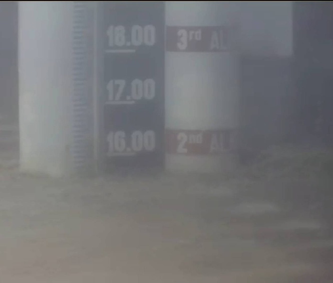 Marikina River placed under first alarm as water level rises