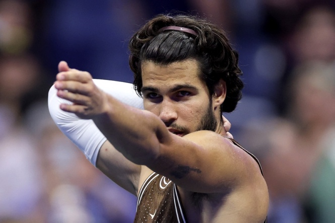 Alcaraz rallies to reach US Open third round