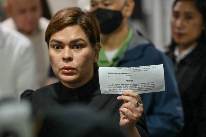 Sara skips mugshot, submits own photos to court