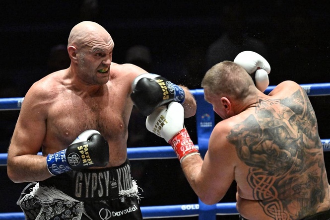Fury claims Joshua bout is off, calls for Usyk trilogy