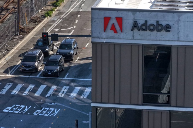 Adobe beats Q3 revenue estimates