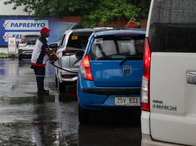 Oil firms again hike fuel prices