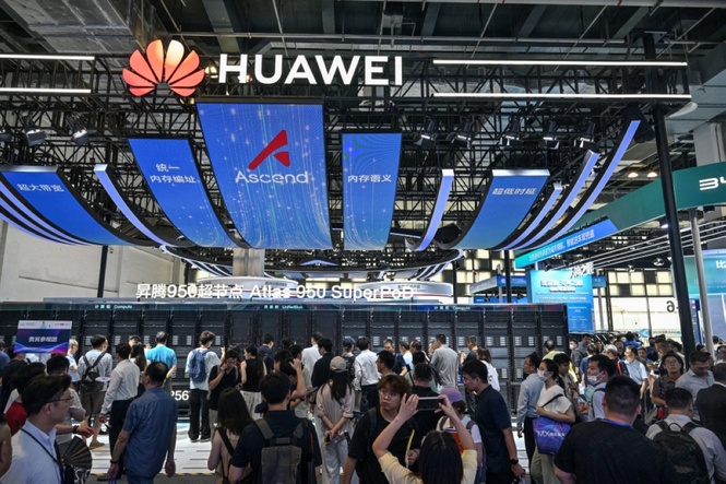 Huawei sets 2027 launch for new AI chips