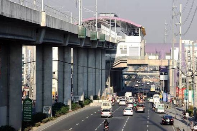 Lightning hits wire at LRT 2’s Antipolo Station